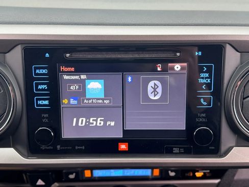 Used 2017 Toyota Tacoma Limited w/ Tow Package image 25