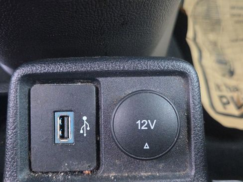 Used 2020 Ford Transit Connect XL image 27