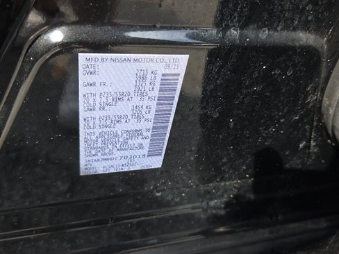 Used 2015 Nissan Pathfinder Platinum FWD image 16