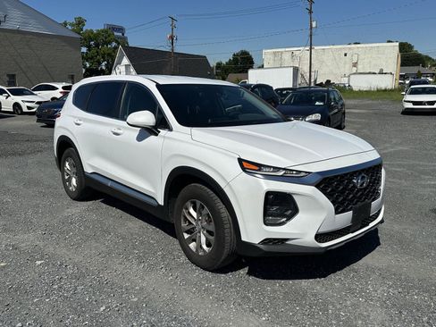 Used 2019 Hyundai Santa Fe SE AWD/4WD image 2