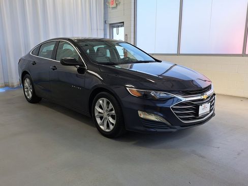 Used 2022 Chevrolet Malibu LT image 4