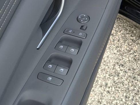 New 2026 Hyundai Elantra SEL Sport Premium FWD image 19