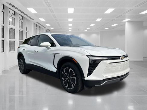 Certified 2024 Chevrolet Blazer EV LT AWD/4WD image 3