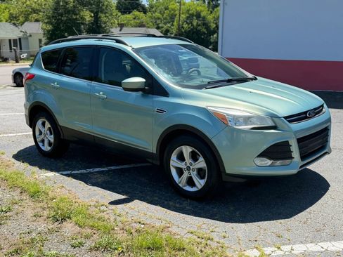 Used 2013 Ford Escape SE FWD image 3