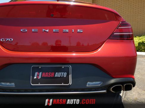 Used 2022 Genesis G70 2.0T RWD image 8