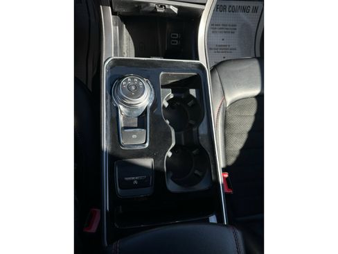 Used 2020 Ford Edge ST-Line w/ Cold Weather Package image 7