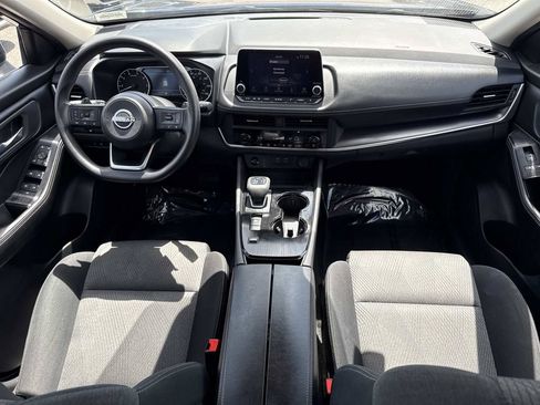 Certified 2024 Nissan Rogue SV FWD image 17