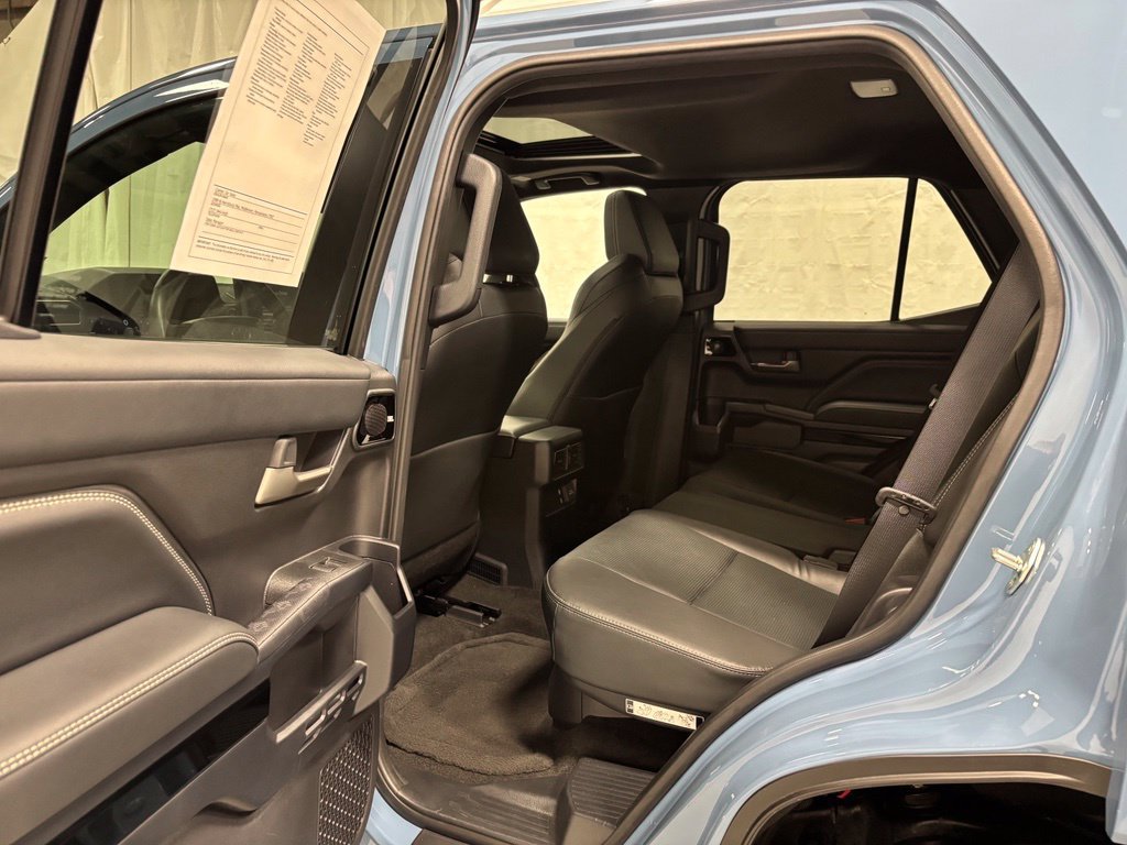 Used 2026 Toyota 4Runner Limited AWD/4WD image 43