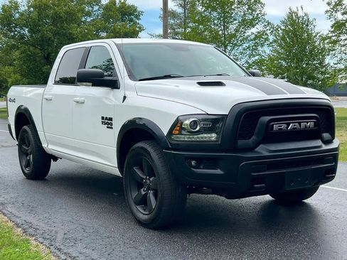 Used 2019 RAM 1500 Classic Warlock AWD/4WD image 3