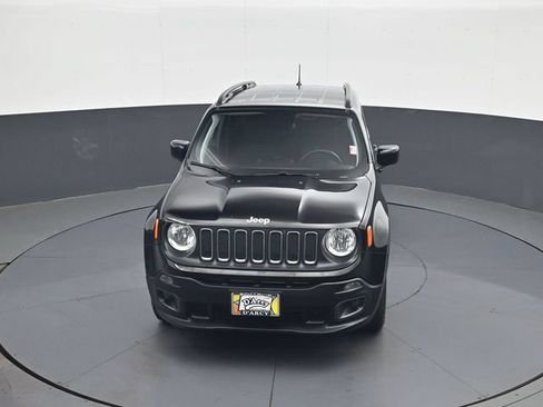Used 2018 Jeep Renegade Latitude w/ Cold Weather Group AWD/4WD image 14