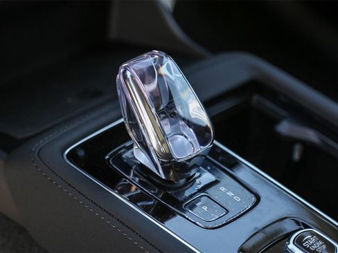 New 2025 Volvo XC90 B6 Plus w/ Protection Package Premier image 22