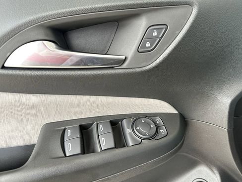 New 2025 Buick Envista Avenir image 11