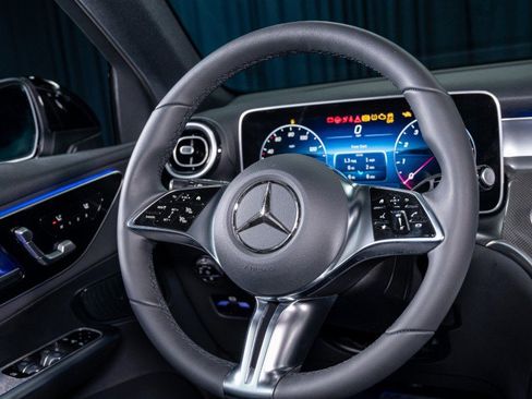 Certified 2026 Mercedes-Benz GLC 300 image 15