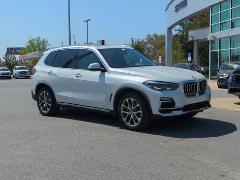 Used 2019 BMW X5 xDrive40i w/ Premium Package 2 image 9