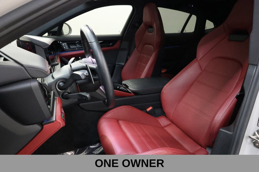 Used 2026 Porsche Panamera image 8