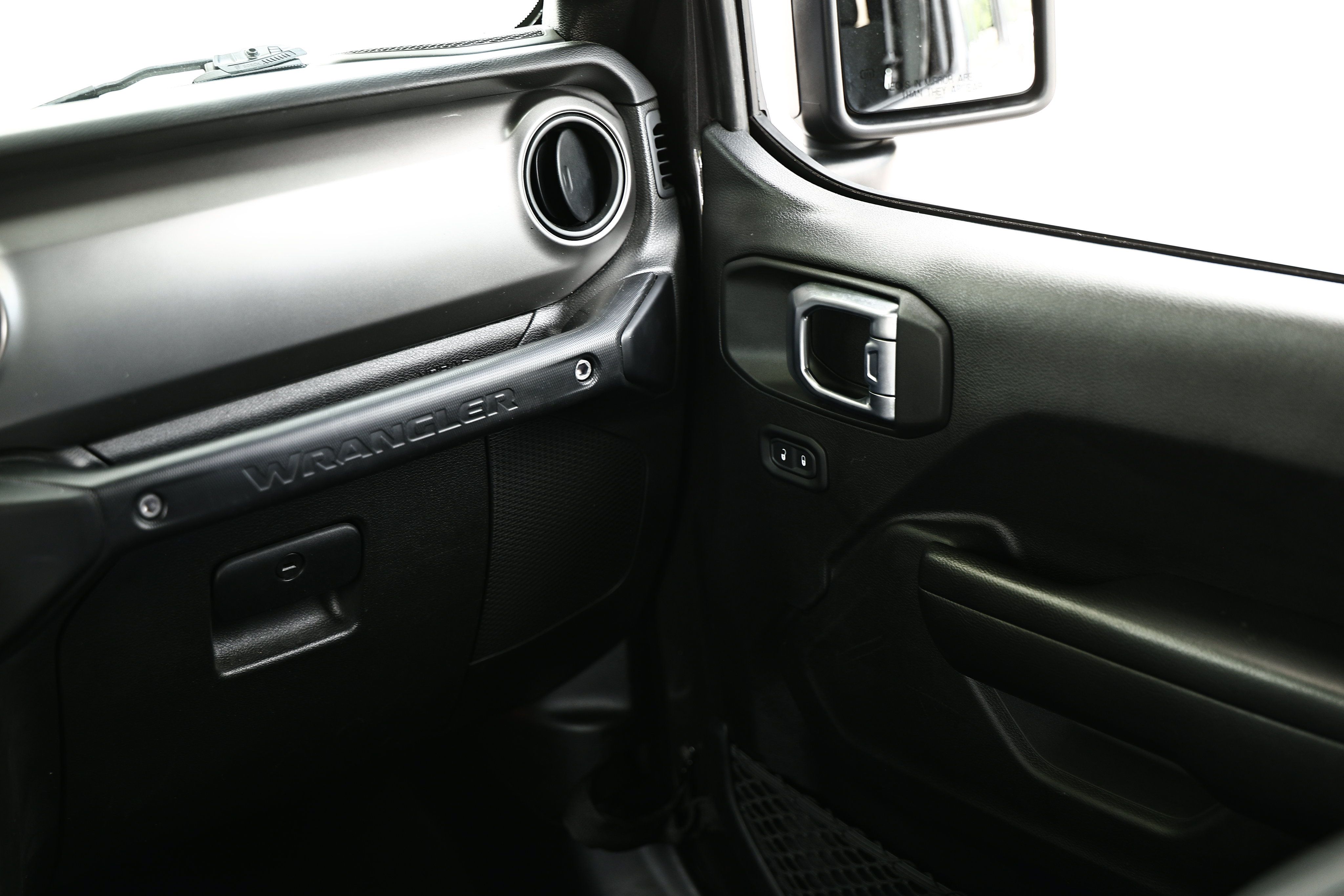 Used 2021 Jeep Wrangler Unlimited Sport AWD/4WD image 30