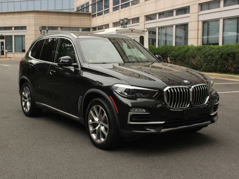 Used 2019 BMW X4 xDrive30i AWD/4WD image 1