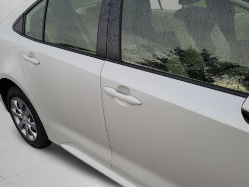 Used 2024 Toyota Corolla LE FWD image 16