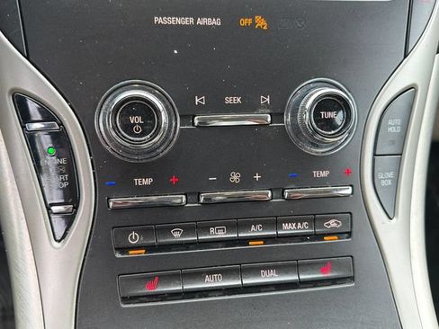 Used 2020 Lincoln Nautilus FWD w/ Equipment Group 101A image 28