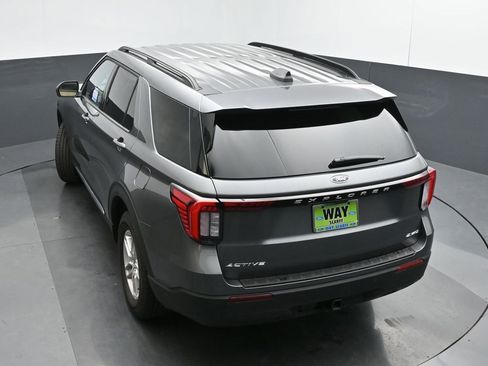 New 2025 Ford Explorer Active image 39