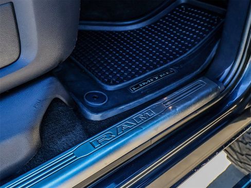 Used 2019 RAM 2500 Limited image 31