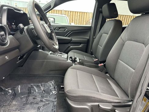 Certified 2024 Chevrolet Colorado W/T RWD image 22