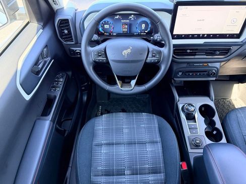 Certified 2025 Ford Bronco Sport Heritage w/ Convenience Package AWD/4WD image 14
