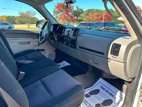 Used 2010 GMC Sierra 1500 W/T image 24