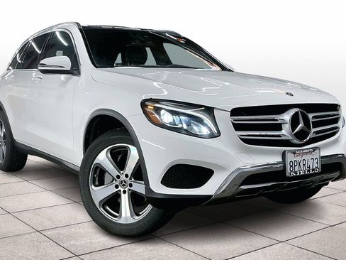 Used 2019 Mercedes-Benz GLC 300 4MATIC image 2
