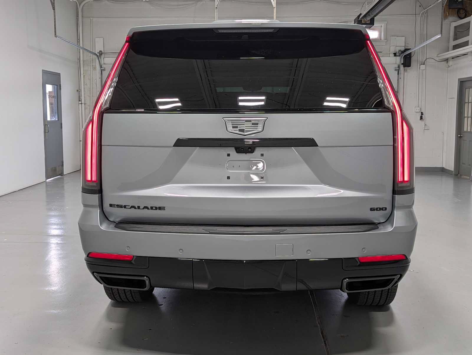 Used 2026 Cadillac Escalade Sport w/ LPO, ONYX Package AWD/4WD image 9