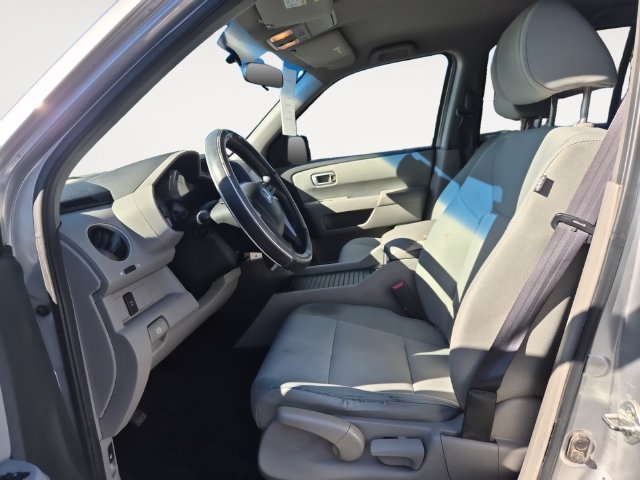 Used 2010 Honda Pilot LX image 11
