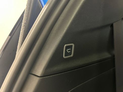 New 2026 Chrysler Pacifica Limited w/ S Appearance Package image 32