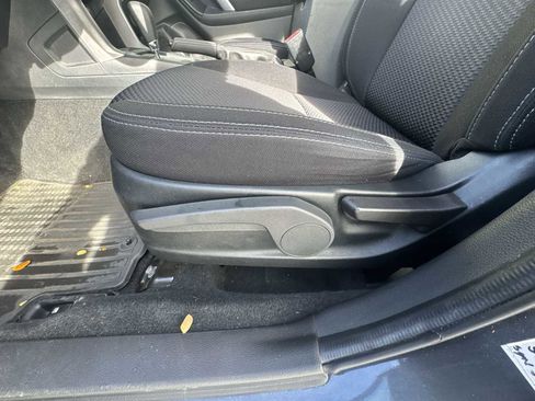 Used 2015 Subaru Forester 2.5i w/ Alloy Wheel Package image 12