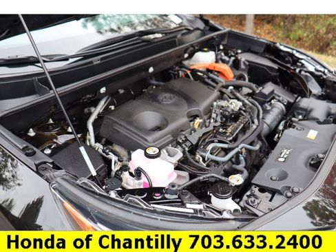 Used 2024 Toyota RAV4 Hybrid Woodland image 32