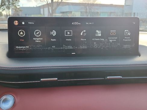 Used 2023 Genesis GV70 2.5T w/ Sport Prestige Package image 18