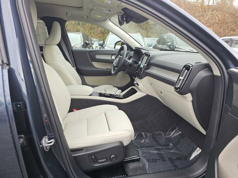 New 2026 Volvo XC40 B5 Ultra w/ Climate Package image 12