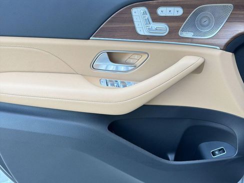 New 2026 Mercedes-Benz GLS 450 4MATIC image 13