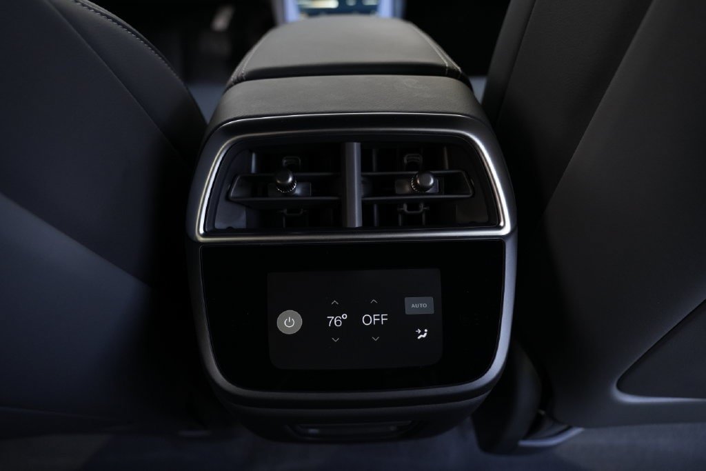 Used 2024 Lucid Air Pure RWD image 38