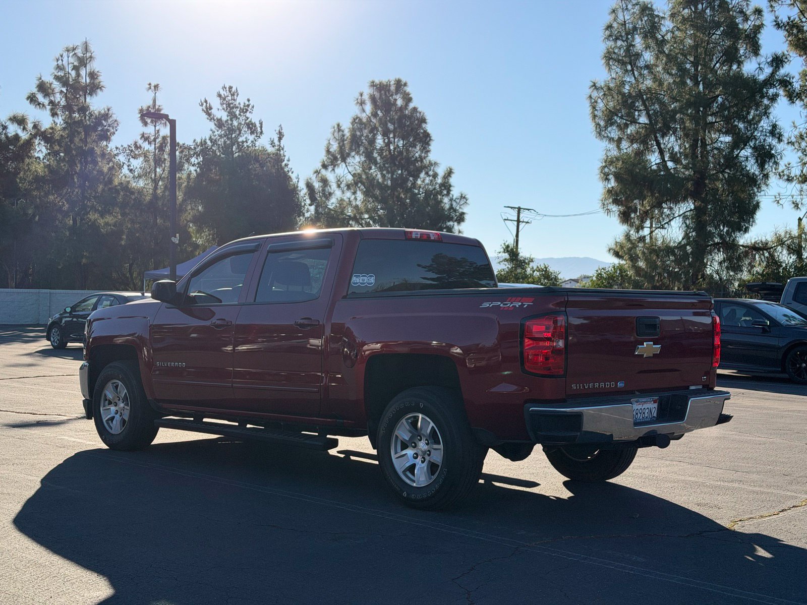 Used 2018 Chevrolet Silverado 1500 LT w/ LT Eassist Package RWD image 3