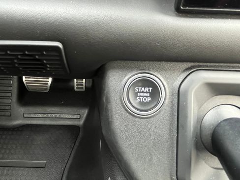 Used 2022 Land Rover Defender 90 V8 image 31