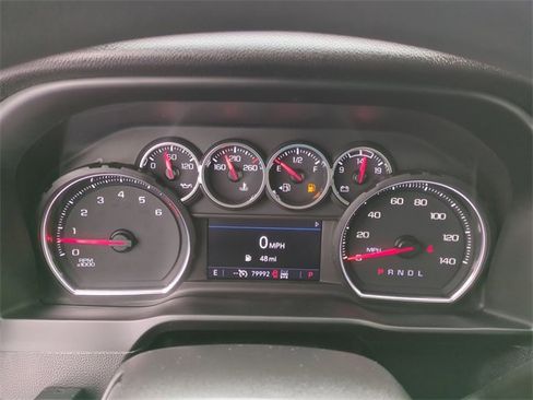 Used 2022 Chevrolet Silverado 2500 LT w/ Snow Plow Prep/Camper Package image 12