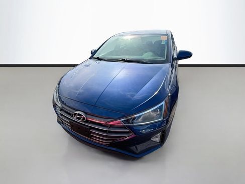 Used 2020 Hyundai Elantra SE FWD image 2