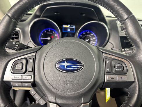 Used 2017 Subaru Outback 2.5i Premium image 14