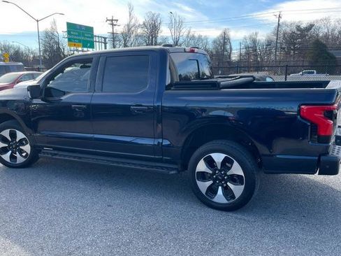 Used 2023 Ford F150 Lightning Platinum image 7