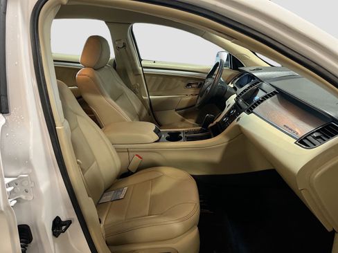 Used 2018 Ford Taurus SEL w/ Equipment Group 201A image 27