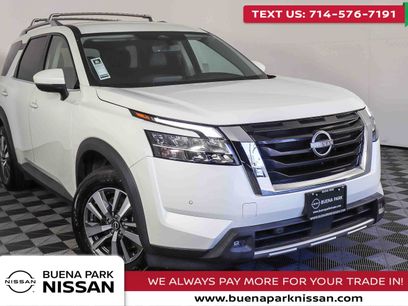 Used 2023 Nissan Pathfinder SL w/ Lighting Package (N92)