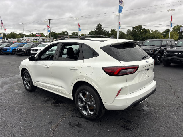 Certified 2024 Ford Escape ST-Line w/ Tech Pack #1 AWD/4WD image 5