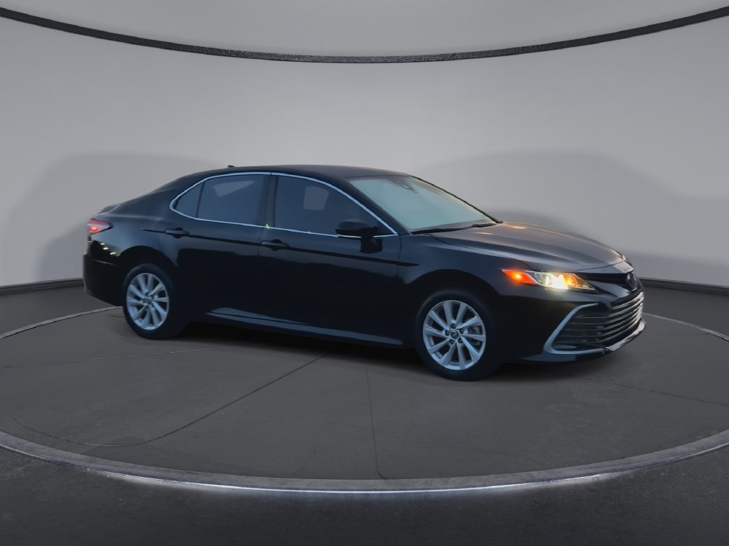 Used 2024 Toyota Camry LE w/ Convenience Package FWD image 2