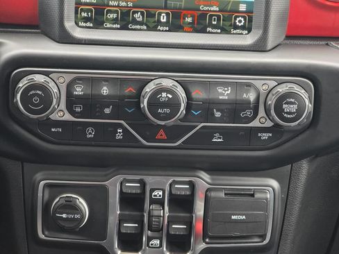 Used 2021 Jeep Wrangler Unlimited Rubicon AWD/4WD image 14