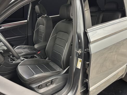Used 2023 Volkswagen Tiguan SEL R-Line AWD/4WD image 9